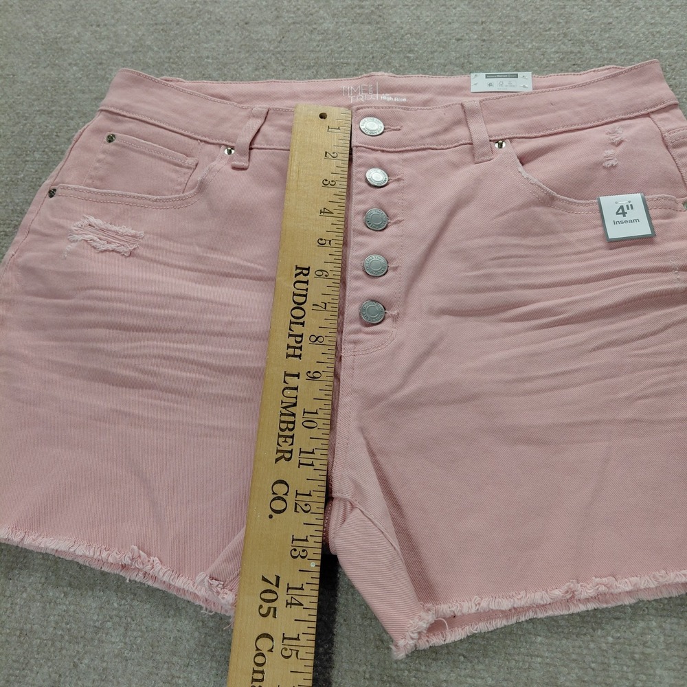 Time & Tru Women 16 Pink Distress High Rise Button Fly Denim Shorts Raw Hem NEW - Picture 5 of 11